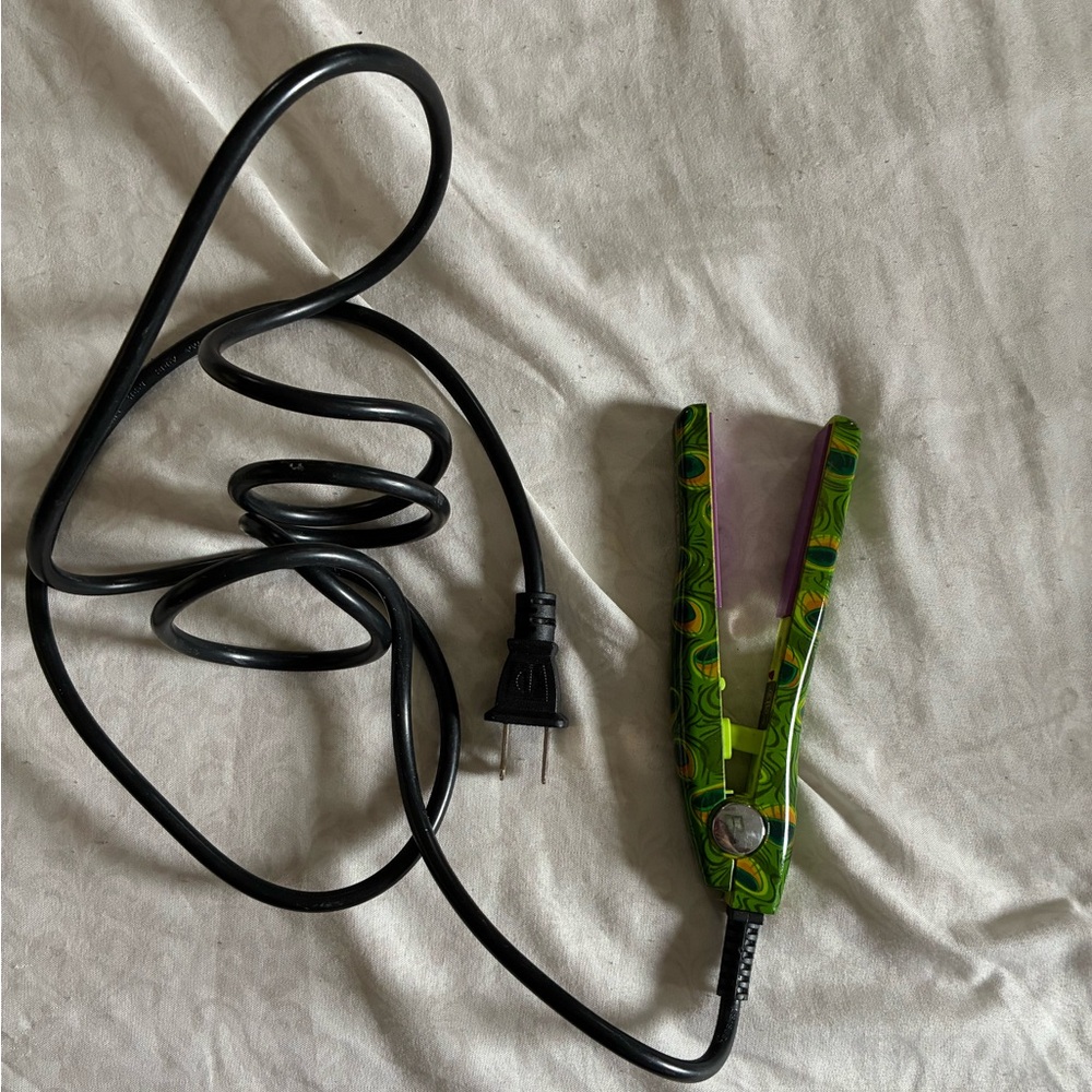 Green Patterned Hair Straightener